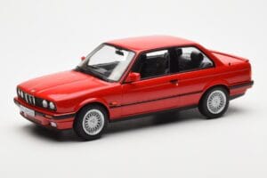 BMW 325i E30 Червен Norev 1:18