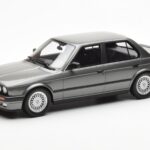 BMW 325i E30 Седан Dolphin Сив Otto 1:18