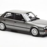 BMW 325i E30 Седан Dolphin Сив Otto 1:18 - image 4 of 6