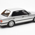 BMW 325i E30 Сребърен Otto 1:18 - image 2 of 6