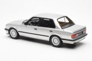 BMW 325i E30 Сребърен Otto 1:18 OT912 Смола — снимка 5 от 6