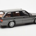 BMW 325i E30 Touring Сив Otto 1:18 - image 2 of 6