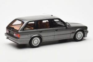 BMW 325i E30 Touring Сив Otto 1:18 OT929 Смола — снимка 2 от 6