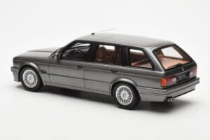 BMW 325i E30 Touring Сив Otto 1:18 OT929 Смола — снимка 5 от 6