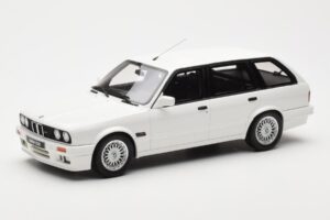 BMW 325i E30 Touring M Package Бял Otto 1:18