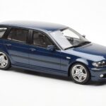 BMW 330i E46 Touring Синьо Otto 1:18 - image 4 of 6