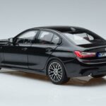 BMW 330i G20 Черен Металик Norev 1:18 183277 Метал - image 6 of 7