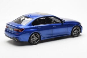 BMW 330i G20 Portimao Синьо Metallic Norev 1:18 80432450999 Метал — снимка 3 от 8