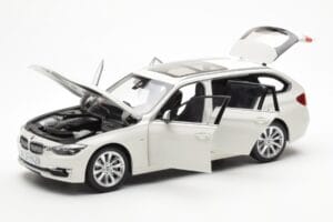 BMW 335i F31 Touring Alpine Бял Paragon 1:18 80432244242 Метал — снимка 2 от 8