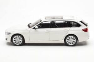 BMW 335i F31 Touring Alpine Бял Paragon 1:18 80432244242 Метал — снимка 4 от 8