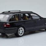 BMW 540 E39 Touring M Package Черен Otto 1:18 - image 2 of 6