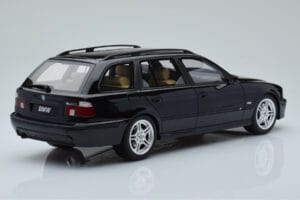 BMW 540 E39 Touring M Package Черен Otto 1:18 OT1013 Смола — снимка 2 от 6