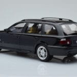 BMW 540 E39 Touring M Package Черен Otto 1:18 - image 5 of 6