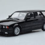 BMW 540i E34 Touring Черен Металик MCG 1:18