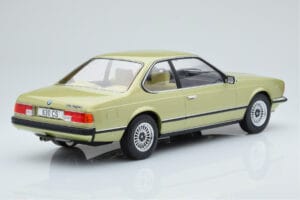 BMW 628 CSi E24 Светлозелен MCG 1:18 MCG18163 Метал — снимка 2 от 5