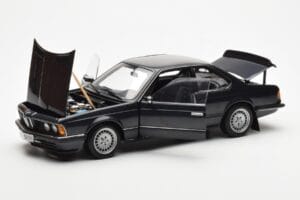 BMW 635 CSi E24 Diamant Черно Металик AUTOart 1:18 70521 Метал — снимка 2 от 8