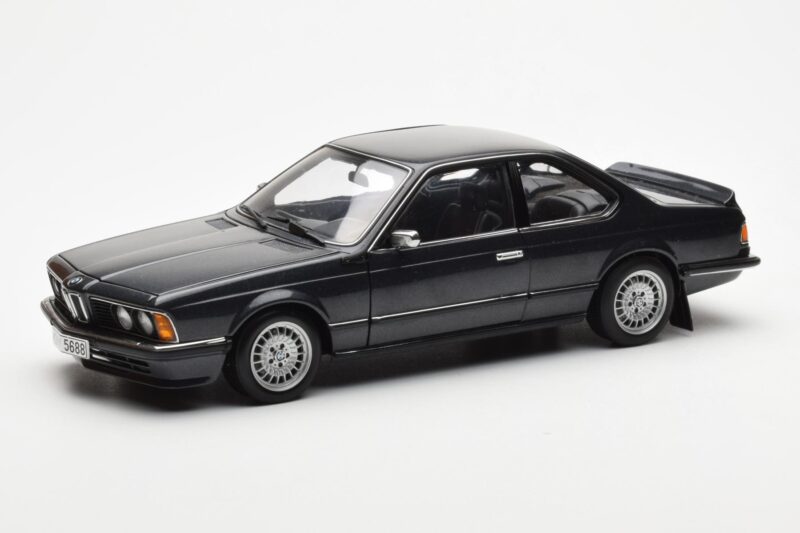 BMW 635 CSi E24 Diamant Черно Металик AUTOart 1:18