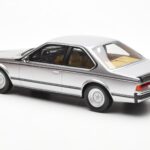 BMW 635 CSi E24 Сребърен Otto 1:18 - image 5 of 6