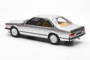BMW 635 CSi E24 Сребърен Otto 1:18 OT313 Смола — снимка 5 от 6