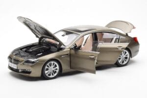 BMW 650i F06 Gran Coupe Frozen Бронзов Metallic Paragon 1:18 80432218742 Метал — снимка 2 от 8