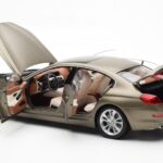BMW 650i F06 Gran Coupe Frozen Бронзов Metallic Paragon 1:18 - image 5 of 8