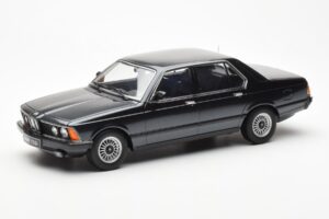 BMW 733i E23 Черен Metallic KK-Scale 1:18
