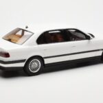 BMW 750iL E38 Asia Exclusive Бял Otto 1:18 - image 2 of 6