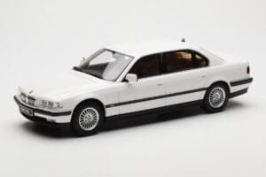 BMW 750iL E38 Asia Exclusive Бял Otto 1:18