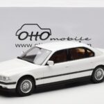 BMW 750iL E38 Asia Exclusive Бял Otto 1:18 - image 6 of 6