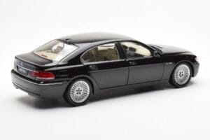 BMW 760Li E66 Черен Kyosho 1:18 08572BK Метал — снимка 3 от 9