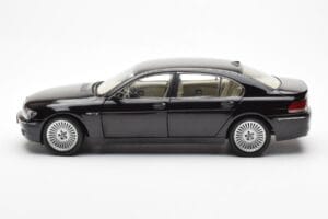 BMW 760Li E66 Черен Kyosho 1:18 08572BK Метал — снимка 4 от 9
