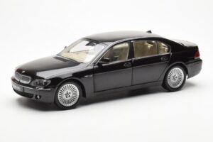BMW 760Li E66 Черен Kyosho 1:18