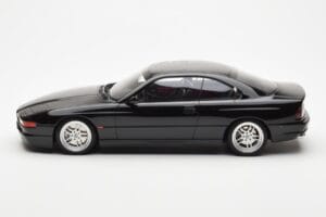 BMW 850 CSi E31 Черен Otto 1:18 OT827 Смола — снимка 3 от 6