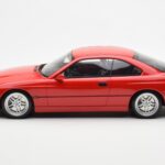 BMW 850 CSi E31 Червен Otto 1:18 - image 3 of 6