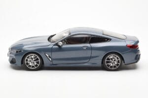 BMW 850i G15 Barcelona Blue Metallic Norev 1:18 80432450995 Метал — снимка 4 от 8
