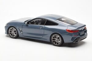 BMW 850i G15 Barcelona Blue Metallic Norev 1:18 80432450995 Метал — снимка 7 от 8