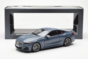 BMW 850i G15 Barcelona Blue Metallic Norev 1:18 80432450995 Метал — снимка 8 от 8