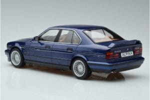 BMW Alpina B10 4.6 E34 Син MCG 1:18 MCG18230 Метал — снимка 5 от 6