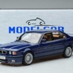 BMW Alpina B10 4.6 E34 Син MCG 1:18 MCG18230 Метал - image 6 of 6