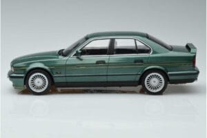 BMW Alpina B10 4.6 E34 Зелен MCG 1:18 MCG18229 Метал — снимка 3 от 6