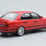 BMW Alpina B10 E34 Biturbo Червен Otto 1:18 - image 2 of 6