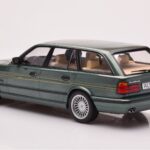BMW Alpina B10 E34 Touring Тъмнозелен MCG 1:18 - image 5 of 6