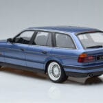 BMW Alpina B10 E34 4.0 Touring Син Otto 1:18 OT944 Смола - image 5 of 6