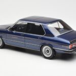 BMW Alpina B7S E12 Turbo Dark Sapphire Син Металик Otto 1:18 - image 5 of 6