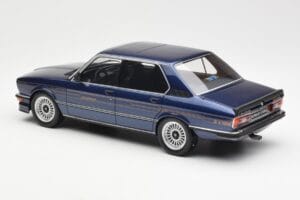 BMW Alpina B7S E12 Turbo Dark Sapphire Син Металик Otto 1:18 OT640 Смола — снимка 5 от 6