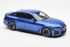 BMW i4 M50 G26 Син Otto 1:18 OT453 Смола — снимка 4 от 6