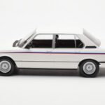 BMW M535i E12 Бял Norev 1:18 - image 3 of 5