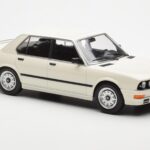 BMW M535i E28 Бял Norev 1:18 - image 4 of 6
