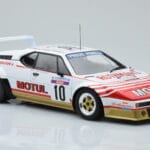BMW M1 Motul #10 B. Darniche / A. Mahe Rally Tour de Corse 1982 IXO 1:18 - image 4 of 6