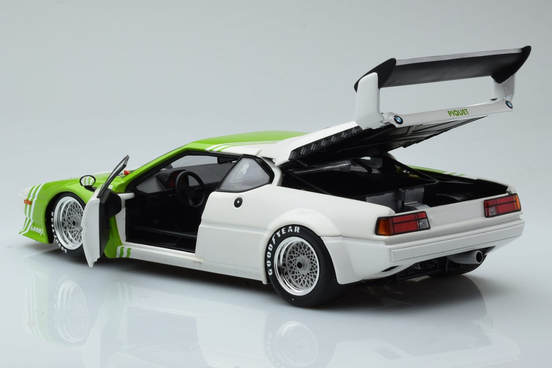 BMW M1 Procar BS Fabrications #5 N. Piquet Procar Series 1980 Minichamps 1:18 183802905 Метал — снимка 5 от 8